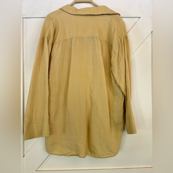 H&M Linen Button Up - Picture 2 of 3